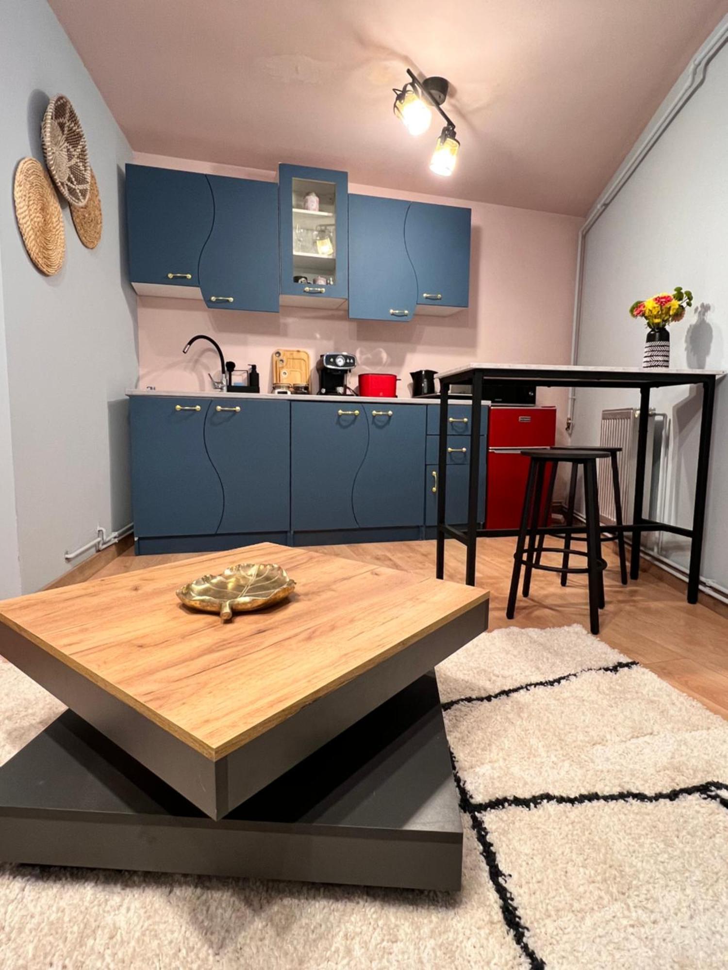 Old Town City Center Apartments Брашов Екстер'єр фото