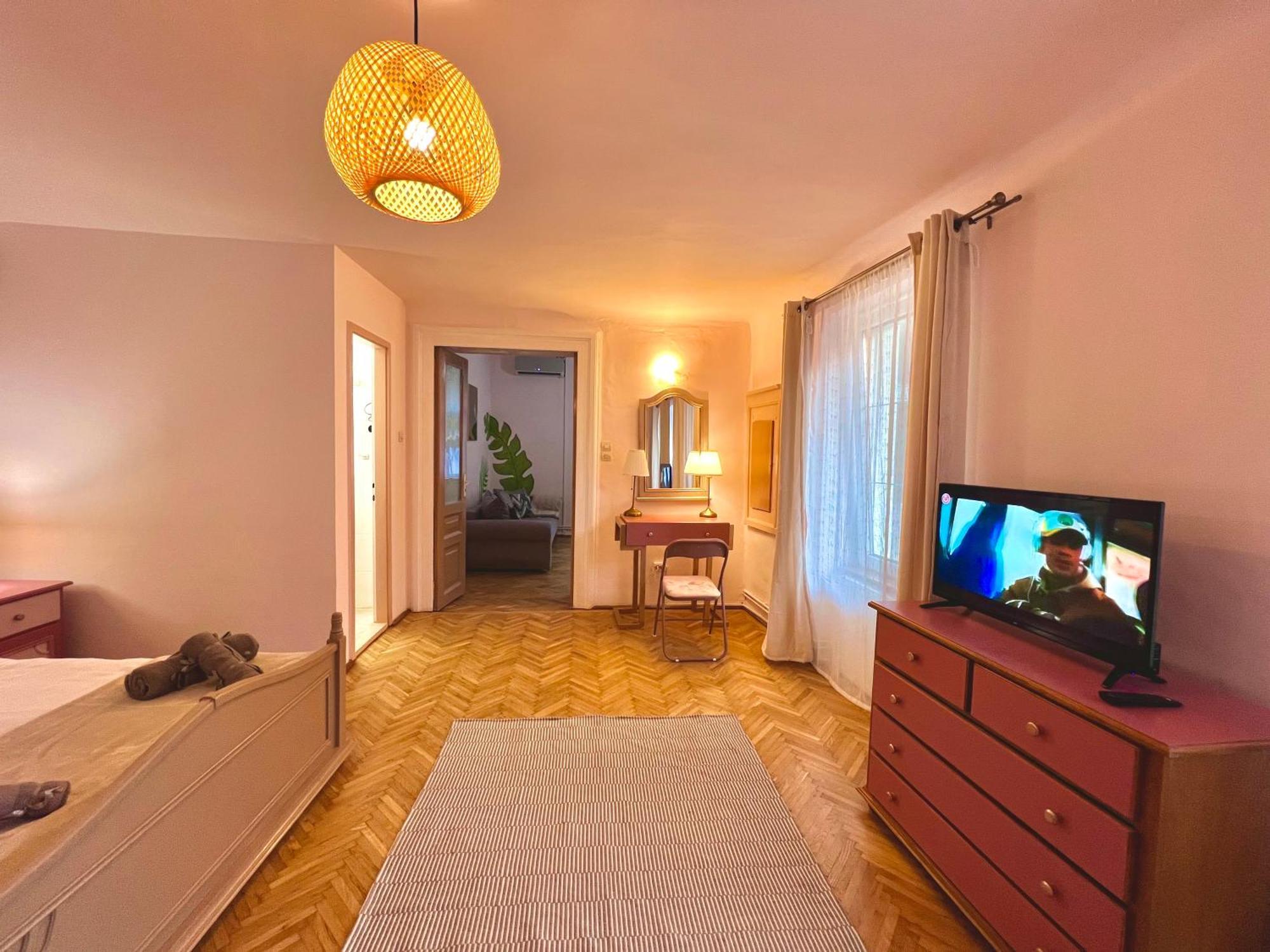 Old Town City Center Apartments Брашов Екстер'єр фото