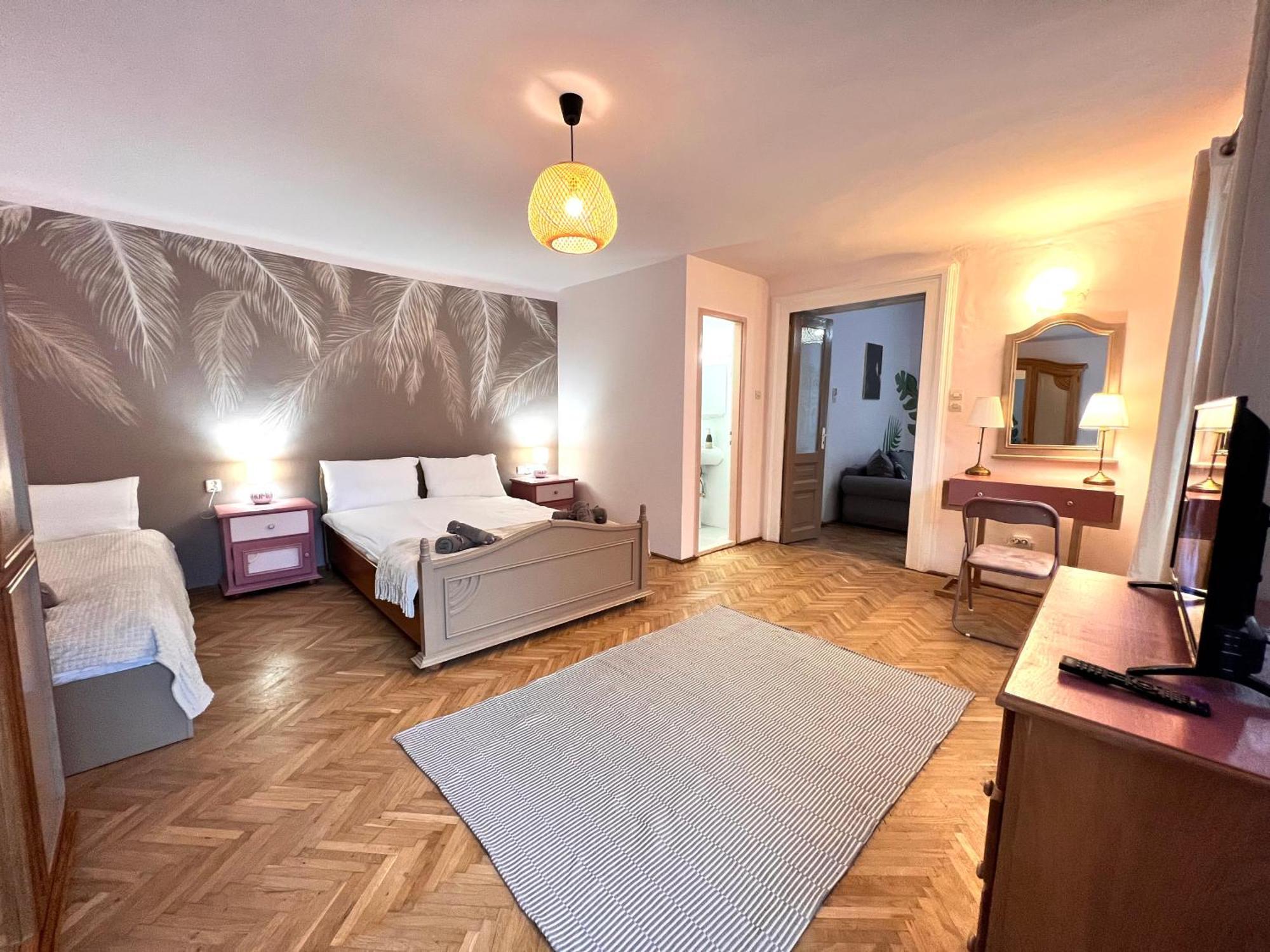 Old Town City Center Apartments Брашов Екстер'єр фото
