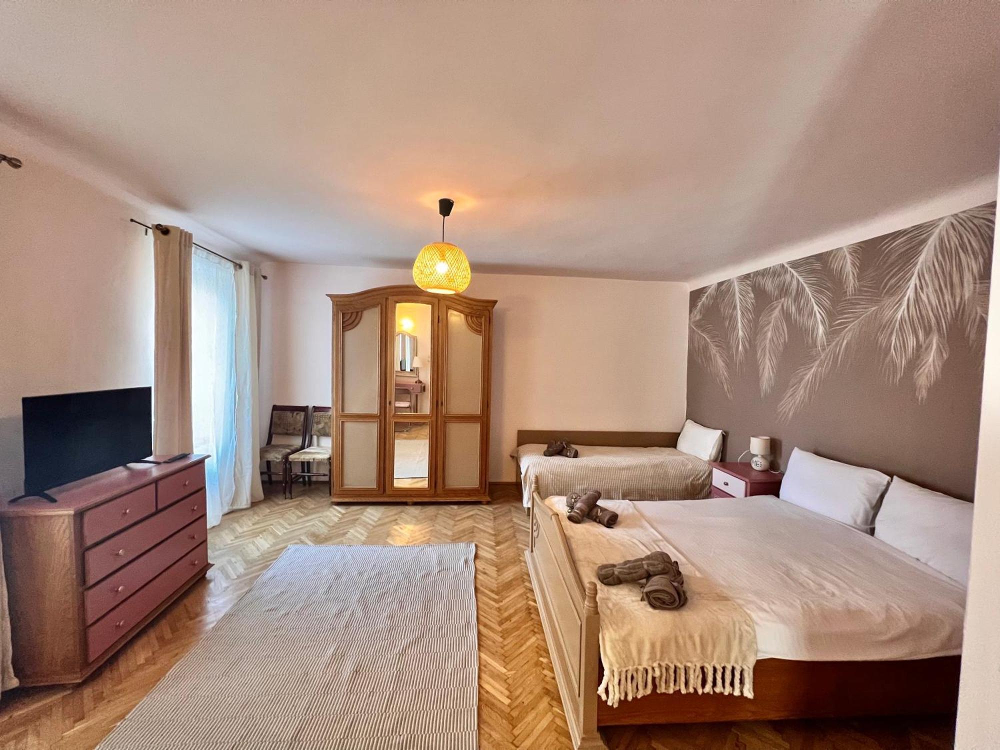Old Town City Center Apartments Брашов Екстер'єр фото